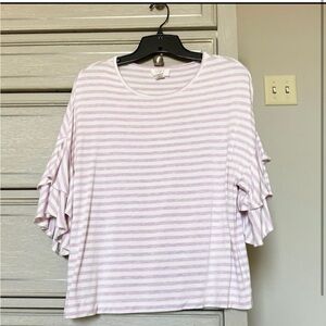 Loft Ruffle Lounge Top